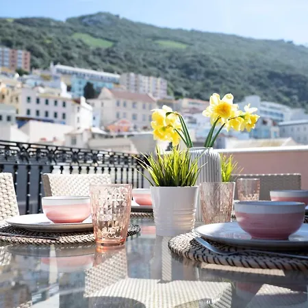 Luxurious Penthouse With Private Terrace - Grand House Gibraltar