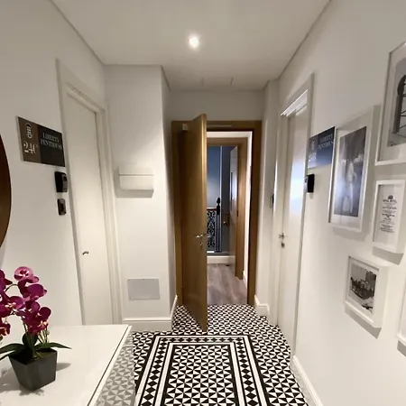 Luxurious Penthouse With Private Terrace - Grand House Gibraltar