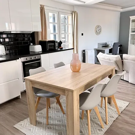 Luxurious Penthouse With Private Terrace - Grand House Gibraltar